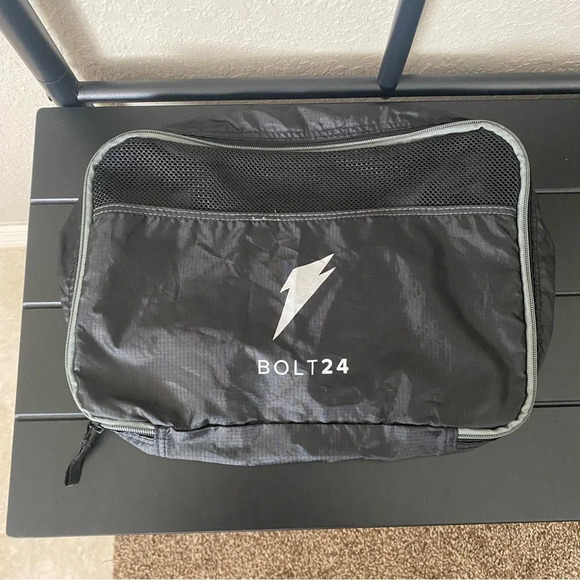 Gatorade Bolt 24 Mesh Nylon Gym Tolietry Travel Bag. - Picture 1 of 4